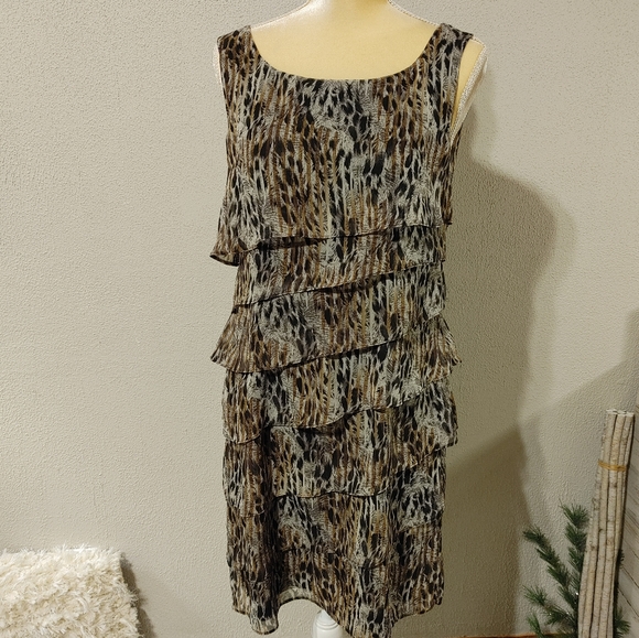connected apparel Dresses & Skirts - Connected Apparel Sleeveless animal print dress with ruffle details sz10